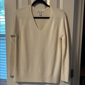 Athleta Women's V-Neck Sweater in Cream